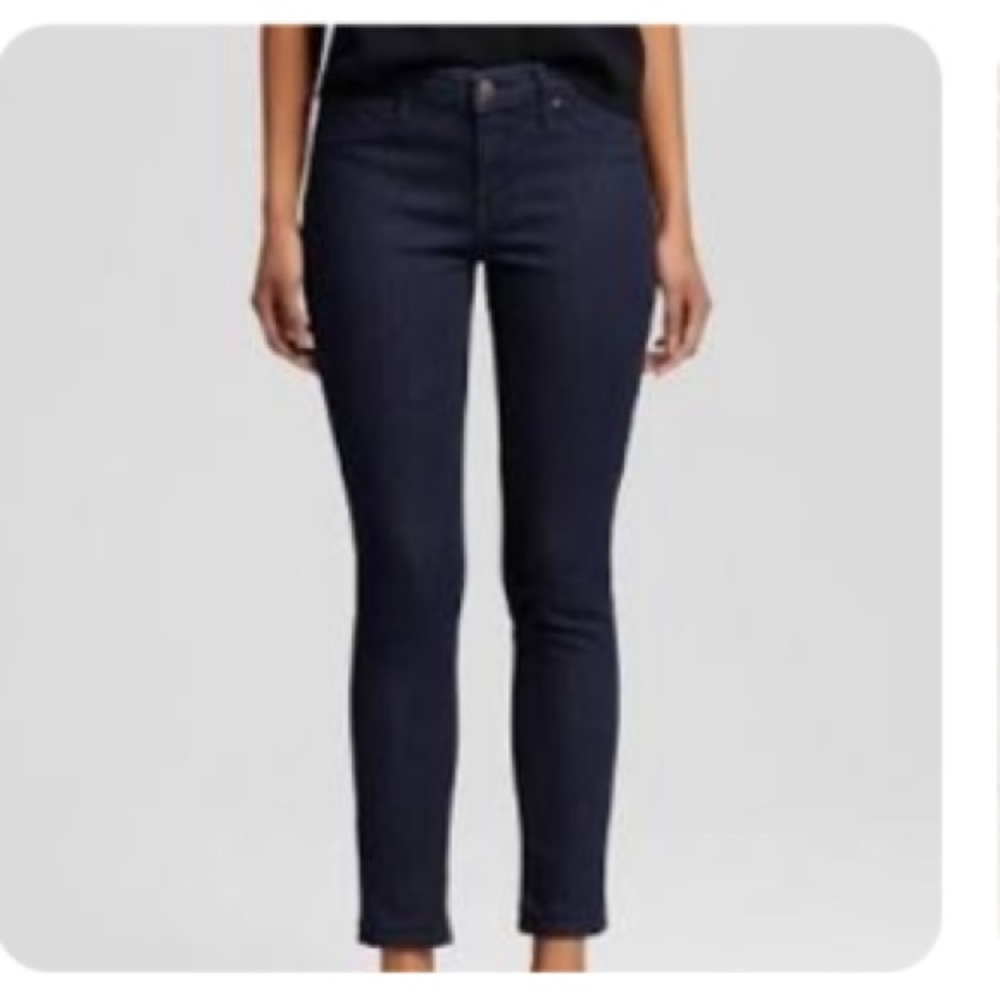 Cropped dark wash mid rise  stretch cropped skinny jean jegging size 30
